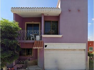Casa de 4 habitaciones, Ahome · Casa de 160 m² con 4 Recámaras en Venta en Residencial del Valle