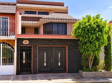 Casa de 4 habitaciones, Nezahualcóyotl · Casa en Venta en Nezahualcóyotl