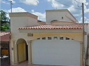 Casa de 3 habitaciones, Culiacán · Casa de 125 m² con 3 Recámaras en Venta en Fraccionamiento Florida