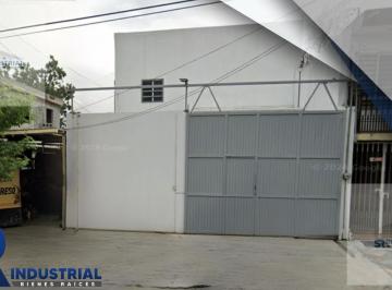 Bodega comercial · 383m² · 2 Estacionamientos · Bodega en Renta en Mitras Centro