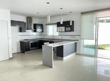 0dccd417fdf2e967d726e0970ca6dbb060e15cf288e7b0bbb5f499086039a82e · Casa en Venta en El Mirador