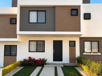 Casa en condominio de 3 habitaciones, El Marqués · Preciosa Casa en Zakia