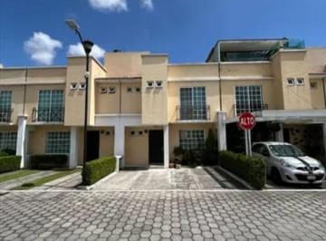 Casa en condominio de 4 habitaciones, Toluca · Venta de Hermosa Casa en La Gran Morada Tlacopa Toluca Estado de Mexico
