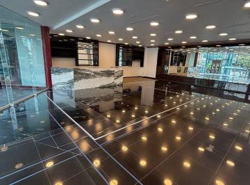 Local comercial · 330m² · 3 Estacionamientos · Restaurante en Renta Av Paseo de Las Palmas