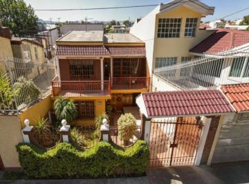 Casa de 4 habitaciones, Iztacalco · Casa de 160 m² con 4 Recámaras en Venta en Inpi Picos