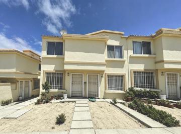 Casa de 2 habitaciones, Tijuana · Casa de 83 m² con 2 Recámaras en Venta en Urbi Quinta del Cedro