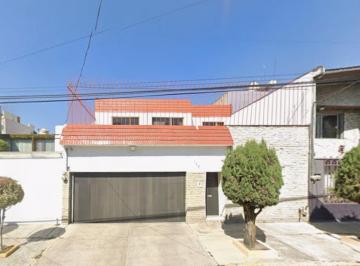 Casa de 4 habitaciones, Toluca · Venta de Casa en Estado de Mexico Toluca de Lerdo Col Americas Cardenas