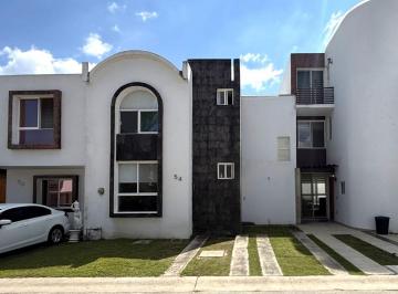 Casa en condominio de 3 habitaciones, Zapopan · Casa en Renta en Porta Real