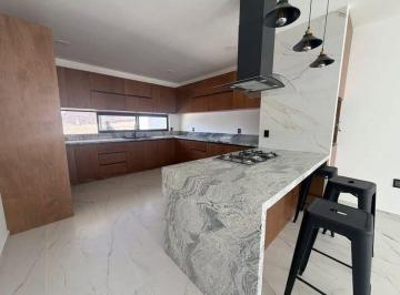 Casa de 4 habitaciones, Mineral de la Reforma · Casa de 225 m² con 4 Recámaras en Venta en Residencial Villa Airosa