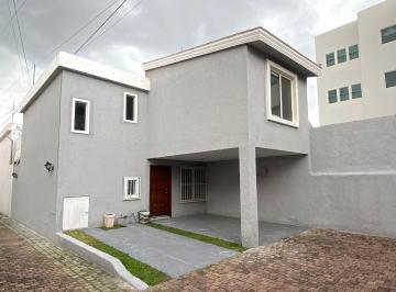 Casa en condominio de 3 habitaciones, Zapopan · Rento Casa Super Amplia en Prados Tepeyac
