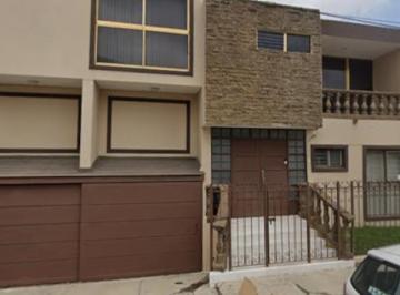 Casa de 3 habitaciones, Guadalajara · Bonita Casa en Venta de Remate en Guadalajara