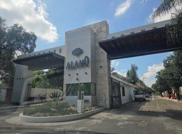 9715b7cce88c06f1ffb04e87ee7d728a77a33db750acd96dbf5825285c9a7f40 · Hurban Vende Amplia Residencia en El Álamo, León Gto.