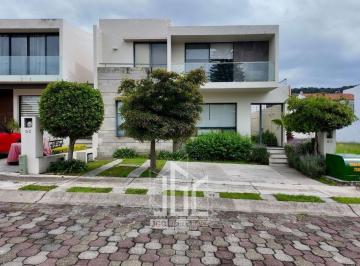 Casa de 3 habitaciones, Tlajomulco de Zúñiga · Casa en Venta y Renta en Bosques de Santa Anita, Coto 4