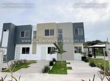 1 · Casa en Venta a 10 Minutos del Aeropuerto y de Plaza Tejeria