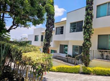 Casa en condominio · 124m² · 3 Recámaras · 2 Estacionamientos · Casa en Condominio con Alberca en Col. San Antón, Cuernavaca Morelos.