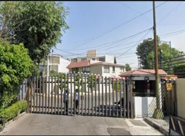 Casa de 3 habitaciones, Xochimilco · Remate Bancario Nicolás Bravo 101, Bosques Residencial Ciprés, Aldama, Xochimilco, 16020 Ciudad de m