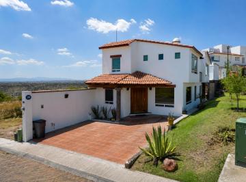 Casa de 3 habitaciones, Querétaro · Casa en Venta en Santiago de Queretaroo