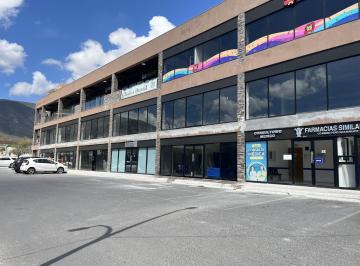 Local comercial · 74m² · Locales en Renta en Plaza Comercial en Escobedo.