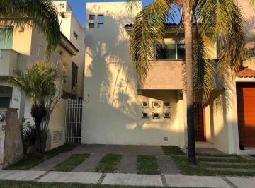 Casa en condominio de 3 habitaciones, Tlajomulco de Zúñiga · Casa de 177 m² con 3 Recámaras en Renta en Nueva Galicia