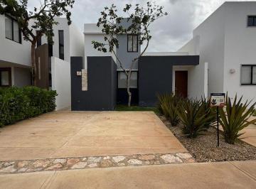 54597d50cfb0055264d87cfa5d6d0599ebd49fcb637ff238faa47f24a2c57d6c · Casa en Venta en Mérida | Privada con Amenidades, Seguridad y Plusvalía