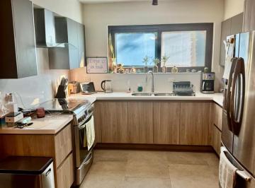 Casa · 280m² · 3 Recámaras · Se Renta Casa en Spgg en Bosques del Valle a Una Cuadra del Parque