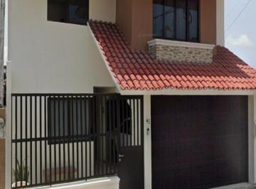 Casa de 4 habitaciones, Boca del Río · Hermosa Casa en Venta, Ideal Para Invertir en Tu Patrimonio