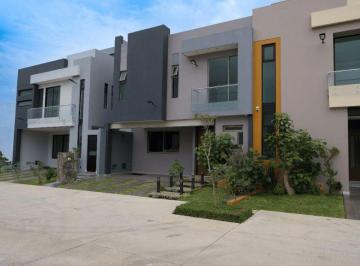 Casa de 3 habitaciones, Zapopan · Casa en Venta, Jardin Real, Zapopan, Jalisco