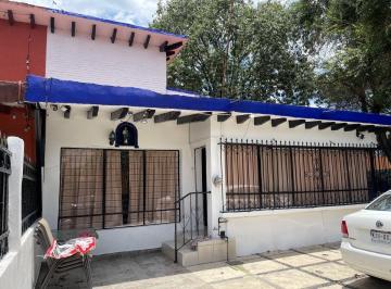 Casa de 4 habitaciones, Azcapotzalco · Amplia y Funcional Casa con Dos Frentes