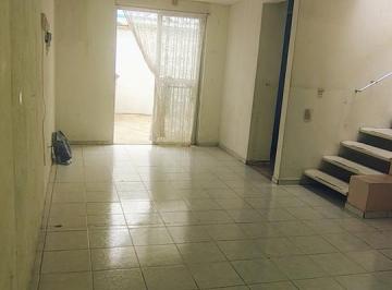 Casa · 65m² · 2 Recámaras · 1 Estacionamiento · Casa Duplex