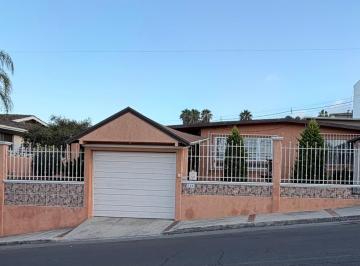 Casa · 150m² · 2 Recámaras · 3 Estacionamientos · Casa en Renta Hipódromo Tijuana - (4)