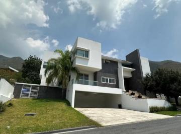 1 · Casa en Venta en Portal del Huajuco, La Herrardura, Carretera Nacional, Monterrey, N. L.
