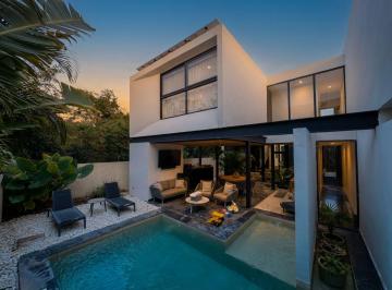 Casa · 406m² · 4 Recámaras · 2 Estacionamientos · Casa - Rancho Santa María Yaxché