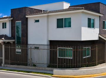 Casa de 5 habitaciones, Monterrey · Venta de Casa en La Colonia Cumbres Elite 7 Ma Seccion en Monterrey en Nuevo Leon