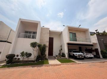 Casa de 3 habitaciones, Cuernavaca · ¡Casa en Fraccionamiento Mascareño en Venta!