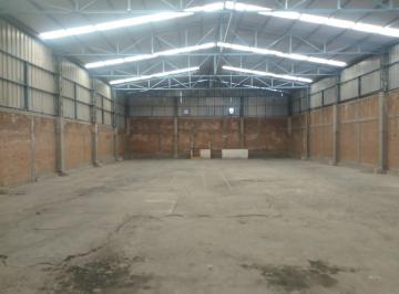 Local comercial · 950m² · 3 Estacionamientos · Local - Centro