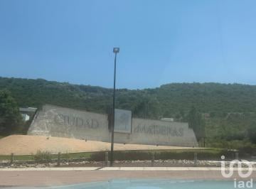 Terreno / Lote · 194m² · Venta Terreno Cd. Maderas Montaña