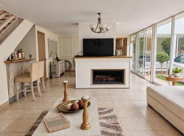 2cea448e372f12e0a8e3d0888bcd3b007791f331fa2a1378b95869af9395a0c3 · Casa en Venta en Héroes de Churubusco con Jardín