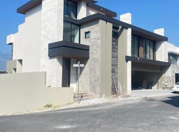 Casa · 929m² · 3 Recámaras · 3 Estacionamientos · Casa en Venta La Herradura Carretera Nacional