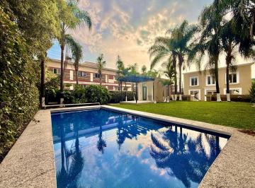 Casa en condominio de 3 habitaciones, Cuernavaca · Casa en Venta en Lomas de Cortés Cuernavaca | 3 Recámaras | Alberca | Jardín