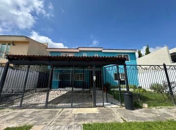 e8a516977db4f8a5f47836c35d9b0a3b3299394a1ff2ffd4ddacd8af5b52b284 · Casa en Renta en Ciudad Bugambilias | Amplitud y Estilo de Vida Familiar