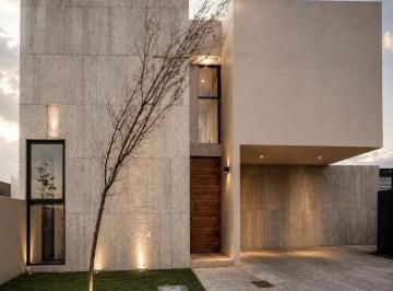 Casa de 3 habitaciones, Querétaro · Casa en Renta con Amplias Recámaras, Lomas del Campanario Norte