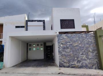 Casa de 3 habitaciones,  · Hermosa Casa Recién Remodelada