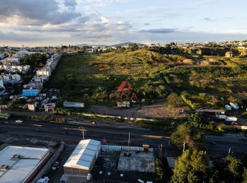 6c18583144abf19dd120de6cf2627475f58a6b6432107ec16560ed47108dfcc2 · Terreno Comercial en Venta en Tateposco, Tlaquepaque | 47,500 m² con 175 m
