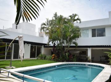 Casa · 633m² · 7 Recámaras · 4 Estacionamientos · Casa en Reforma
