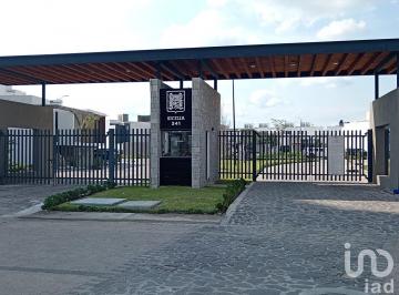 Terreno / Lote · 333m² · Terreno en Venta Frente a Lago en Hacienda Carlota, Corregidora, Querétaro