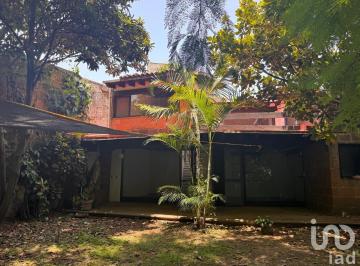 Casa · 438m² · 3 Recámaras · 3 Estacionamientos · Casa en Venta Dentro de Condominio Zona Norte Cuernavaca Mor.