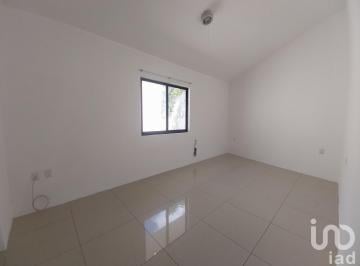 Casa · 100m² · 3 Recámaras · 2 Estacionamientos · Casa en Renta en Pequeño Fraccionamiento Privado Cerca de Monumento a Juárez, Brenamiel