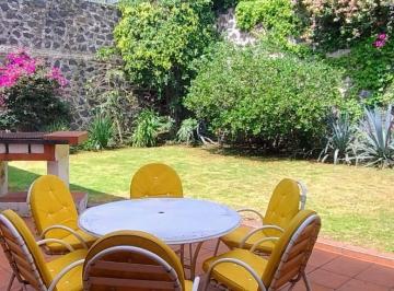 Casa · 601m² · 4 Recámaras · 3 Estacionamientos · Venta de Casa Jardines del Prdregal, Coyoacan Cdmx
