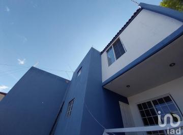 Casa · 261m² · 2 Recámaras · 2 Estacionamientos · Casa en Venta en Las Faldas del Cerro del Fortin, Oaxaca
