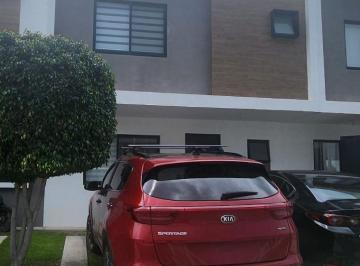Casa en condominio de 3 habitaciones, El Marqués · Casa Amueblada en Renta en Cond. Riscos, Fracc. Zakia, El Marques Queretaro